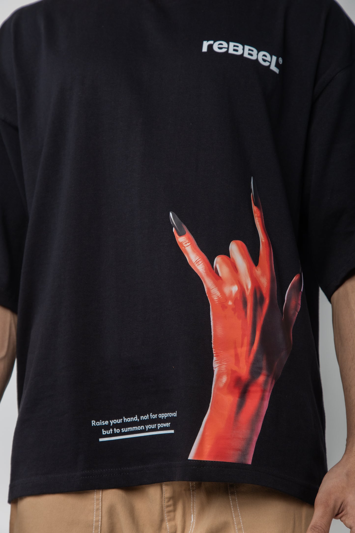DEVIL'S HAND TEE