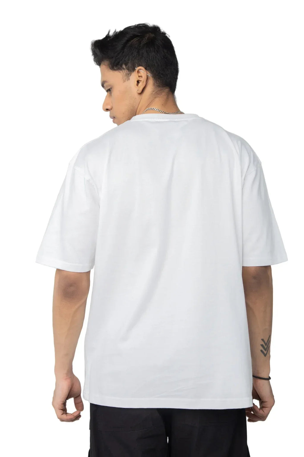MARYADA TEE - Rebbel