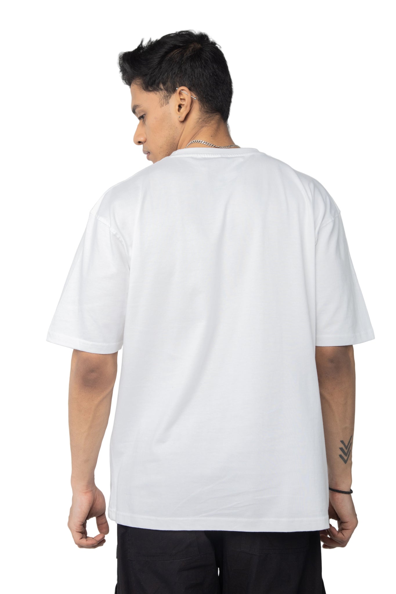 MARYADA TEE - Rebbel